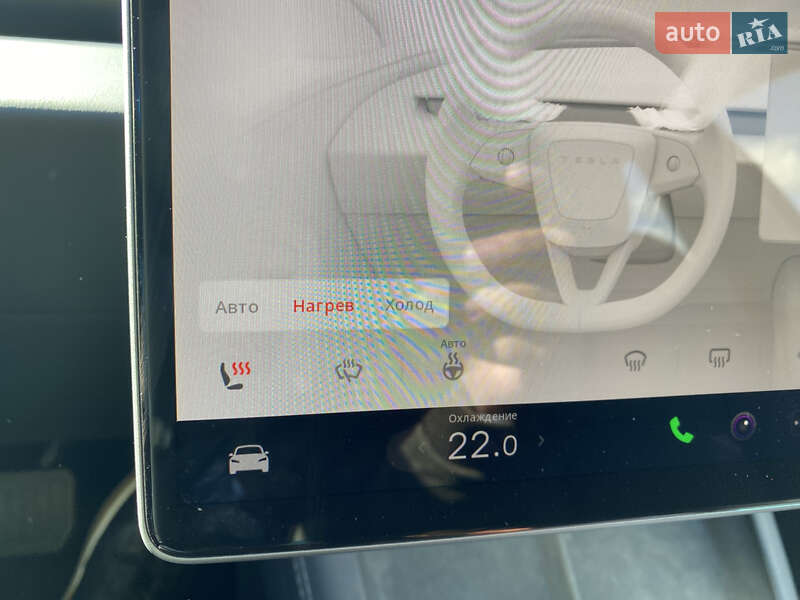 Седан Tesla Model 3 2024 в Києві