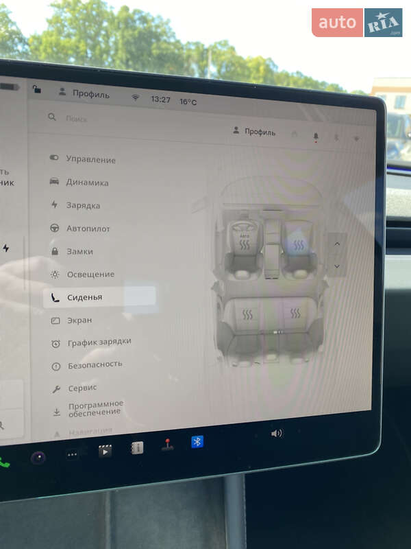 Седан Tesla Model 3 2024 в Києві