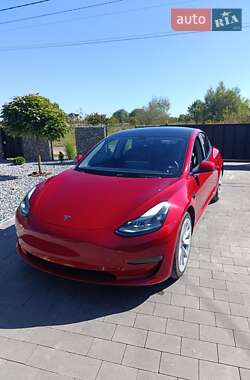Седан Tesla Model 3 2022 в Стрые