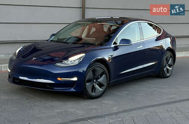 Седан Tesla Model 3 2018 в 