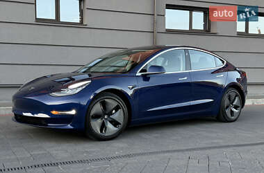 Седан Tesla Model 3 2018 в 