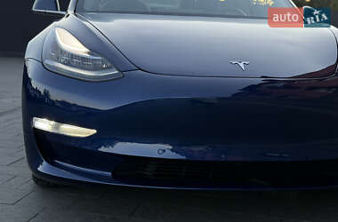 Седан Tesla Model 3 2018 в 