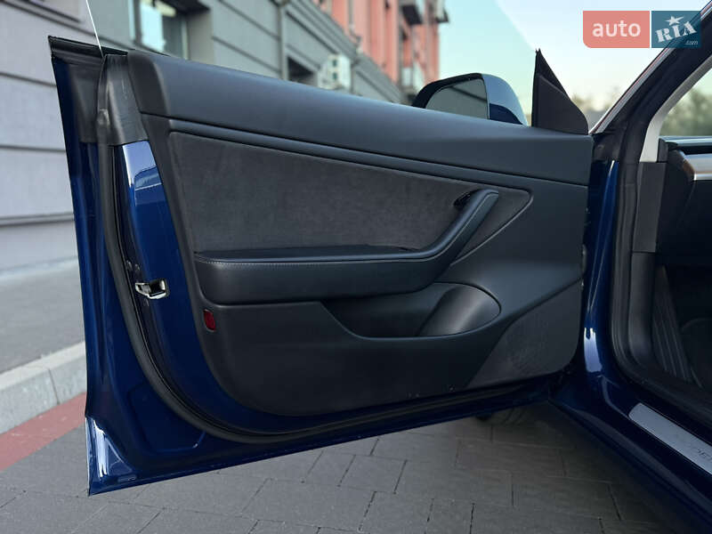 Седан Tesla Model 3 2018 в Дрогобыче фото 47 Седан Tesla Model 3 2018 в Дрогобыче