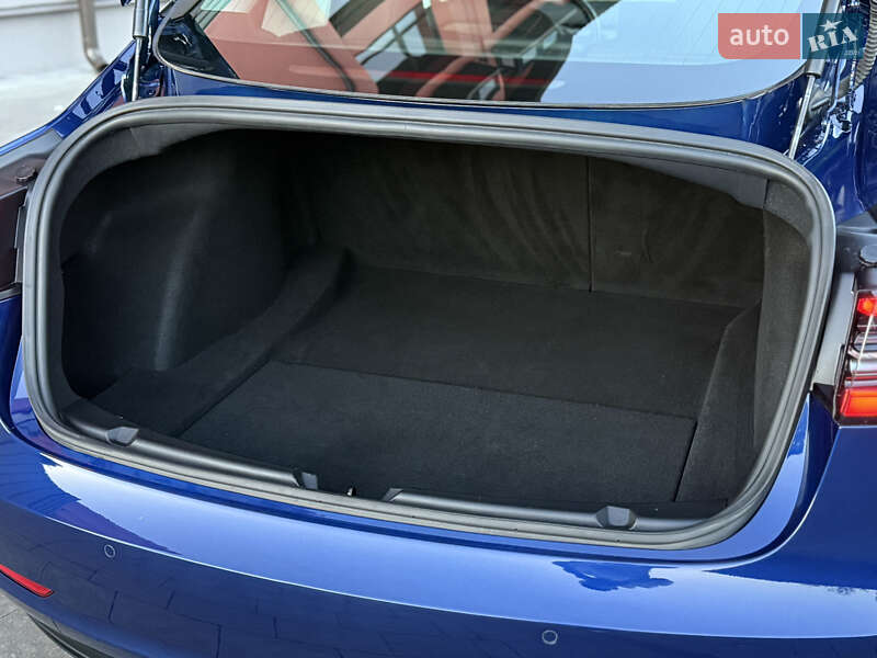 Седан Tesla Model 3 2018 в Дрогобыче фото 66 Седан Tesla Model 3 2018 в Дрогобыче