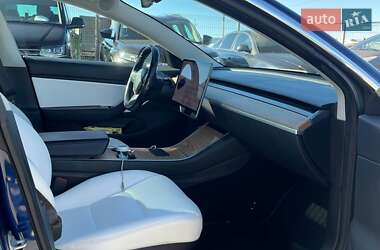 Седан Tesla Model 3 2018 в 