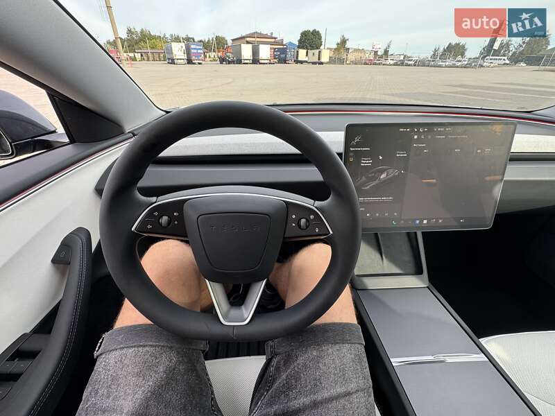 Седан Tesla Model 3 2024 в Рівному