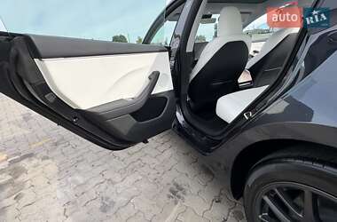 Седан Tesla Model 3 2024 в 