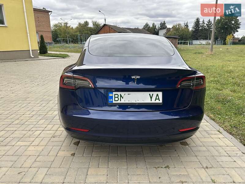 Седан Tesla Model 3 2023 в Сумах
