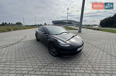 Седан Tesla Model 3 2018 в 