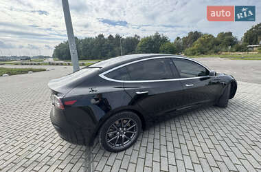 Седан Tesla Model 3 2018 в 
