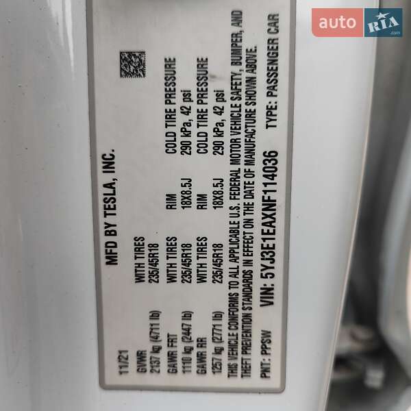Седан Tesla Model 3 2021 в Киеве