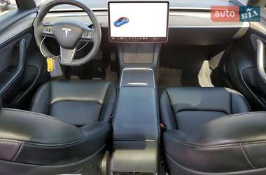 Седан Tesla Model 3 2022 в 