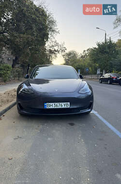 Седан Tesla Model 3 2019 в 