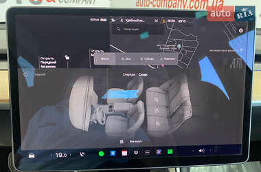 Седан Tesla Model 3 2020 в 