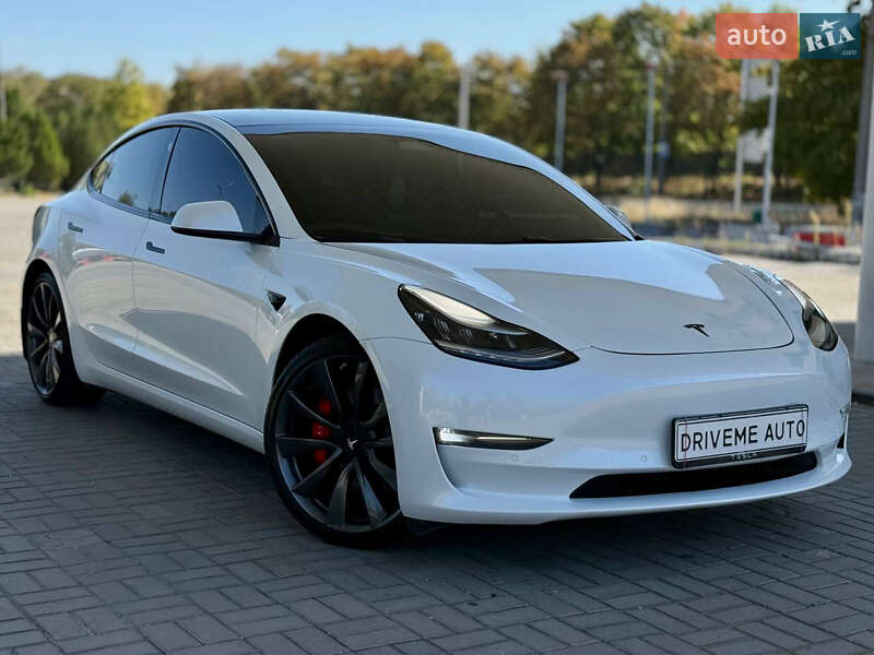 Седан Tesla Model 3 2019 в Днепре