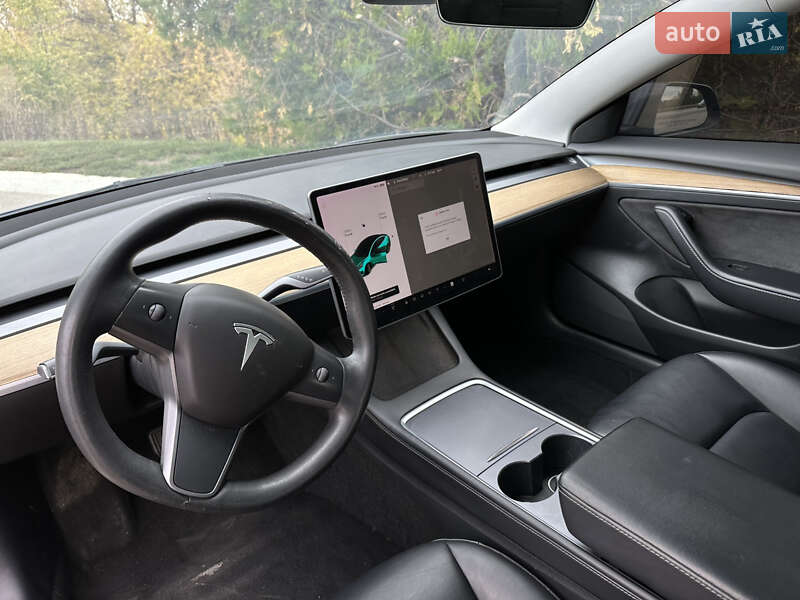 Седан Tesla Model 3 2021 в Харькове