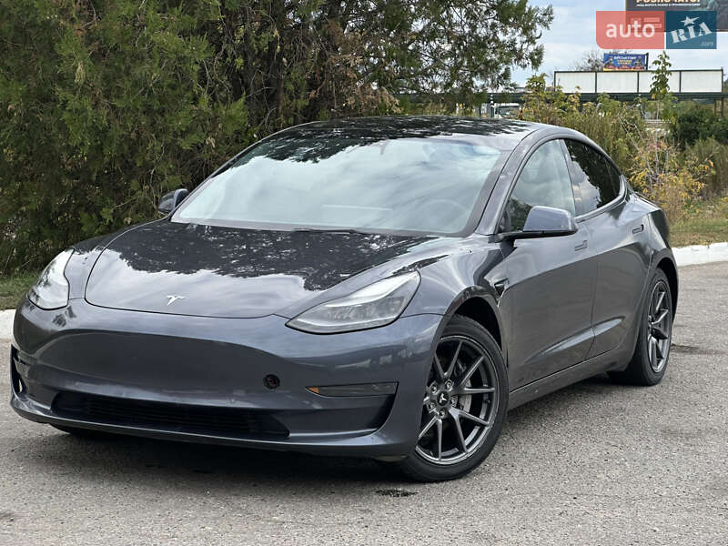Седан Tesla Model 3 2021 в Харькове