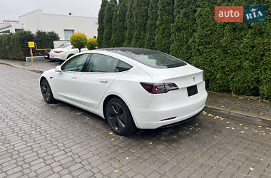 Седан Tesla Model 3 2019 в 