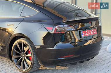 Седан Tesla Model 3 2019 в 