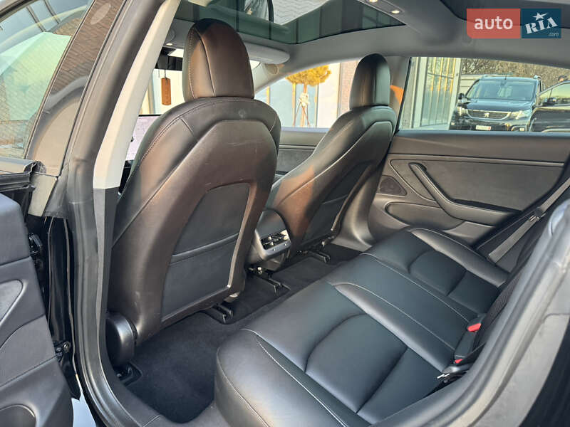 Седан Tesla Model 3 2019 в Тернополі фото 65 Седан Tesla Model 3 2019 в Тернополі
