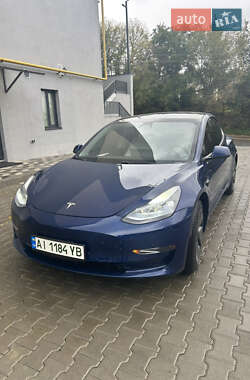 Седан Tesla Model 3 2021 в Фастові