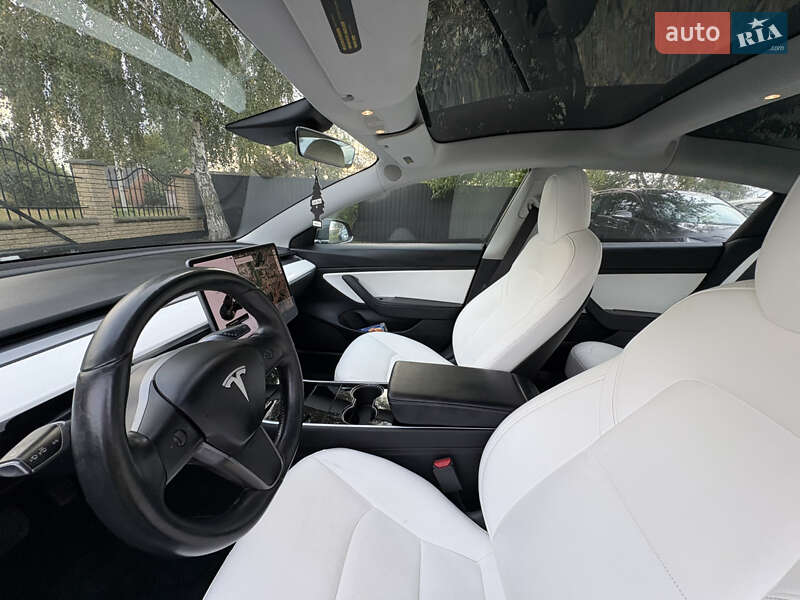 Седан Tesla Model 3 2018 в Луцьку