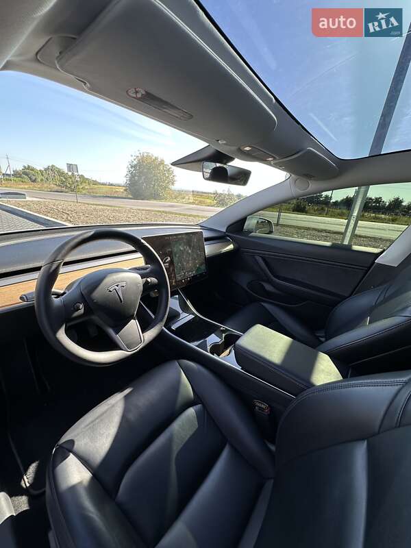 Седан Tesla Model 3 2020 в Буске фото 10 Седан Tesla Model 3 2020 в Буске