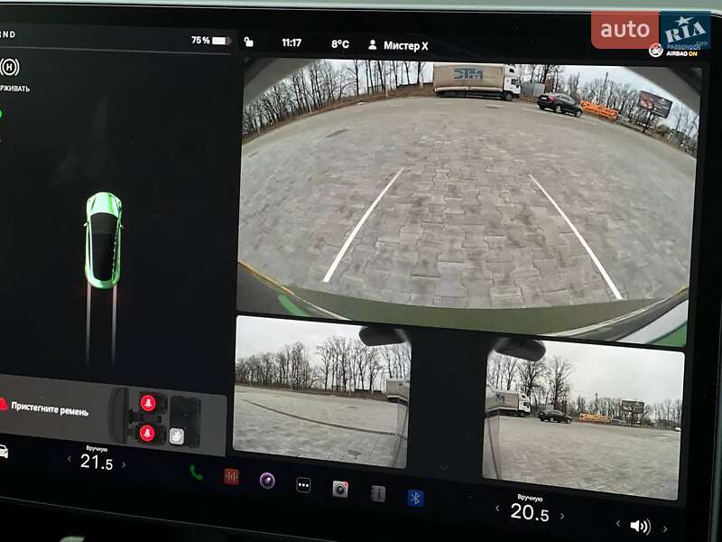 Седан Tesla Model 3 2021 в Киеве