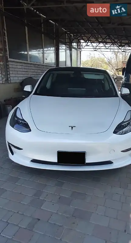 Tesla Model 3 2023 VIN 5YJ3E1EA3PF471092 фото оголошення 6 з 47