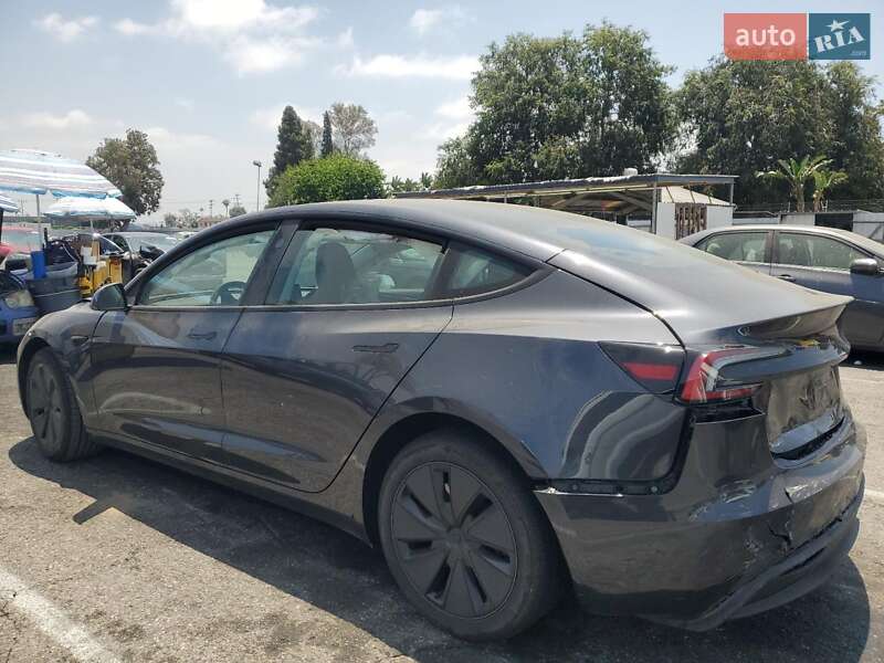 Седан Tesla Model 3 2025 в Києві