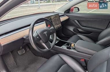 Седан Tesla Model 3 2019 в 