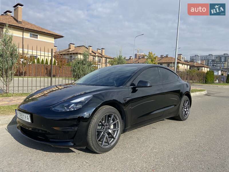 Седан Tesla Model 3 2023 в Киеве фото 7 Седан Tesla Model 3 2023 в Киеве