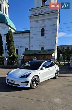 Седан Tesla Model 3 2023 в Глухове