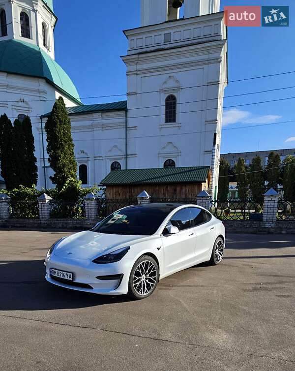 Tesla Model 3 2023