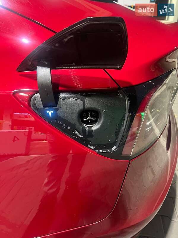 Седан Tesla Model 3 2020 в Одессе