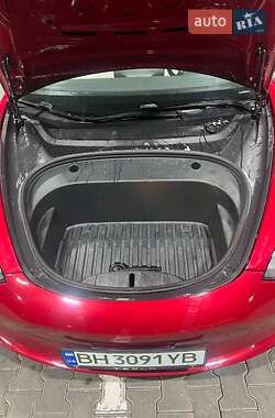 Седан Tesla Model 3 2020 в 