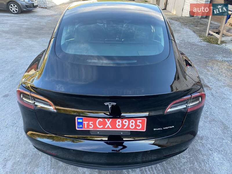 Седан Tesla Model 3 2022 в Дніпрі