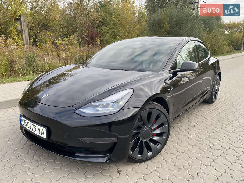 Седан Tesla Model 3 2021 в Киеве