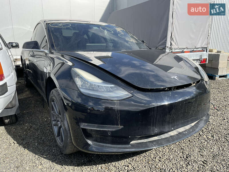 Седан Tesla Model 3 2018 в Луцьку