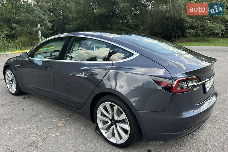 Седан Tesla Model 3 2019 в Києві