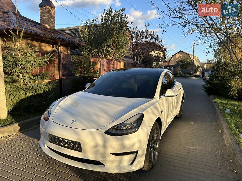 Tesla Model 3 2019 Tesla Model 3 2019