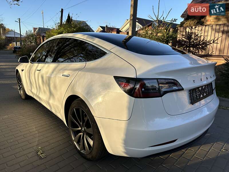 Седан Tesla Model 3 2019 в Білій Церкві