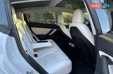 Седан Tesla Model 3 2019 в Белой Церкви