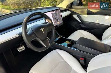 Седан Tesla Model 3 2019 в Белой Церкви