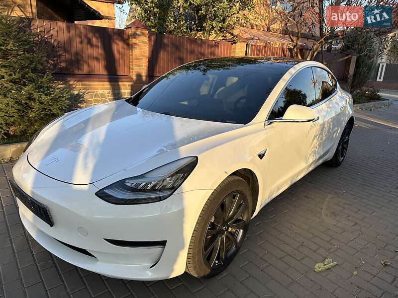 Седан Tesla Model 3 2019 в Білій Церкві