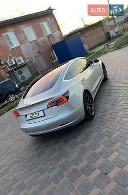 Седан Tesla Model 3 2018 в 