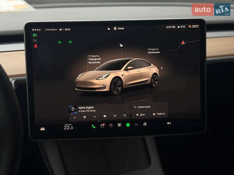 Седан Tesla Model 3 2022 в Рівному
