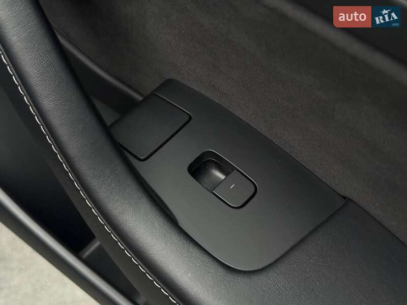Седан Tesla Model 3 2022 в Рівному