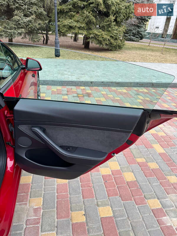 Седан Tesla Model 3 2022 в Одесі