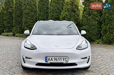 Седан Tesla Model 3 2019 в 